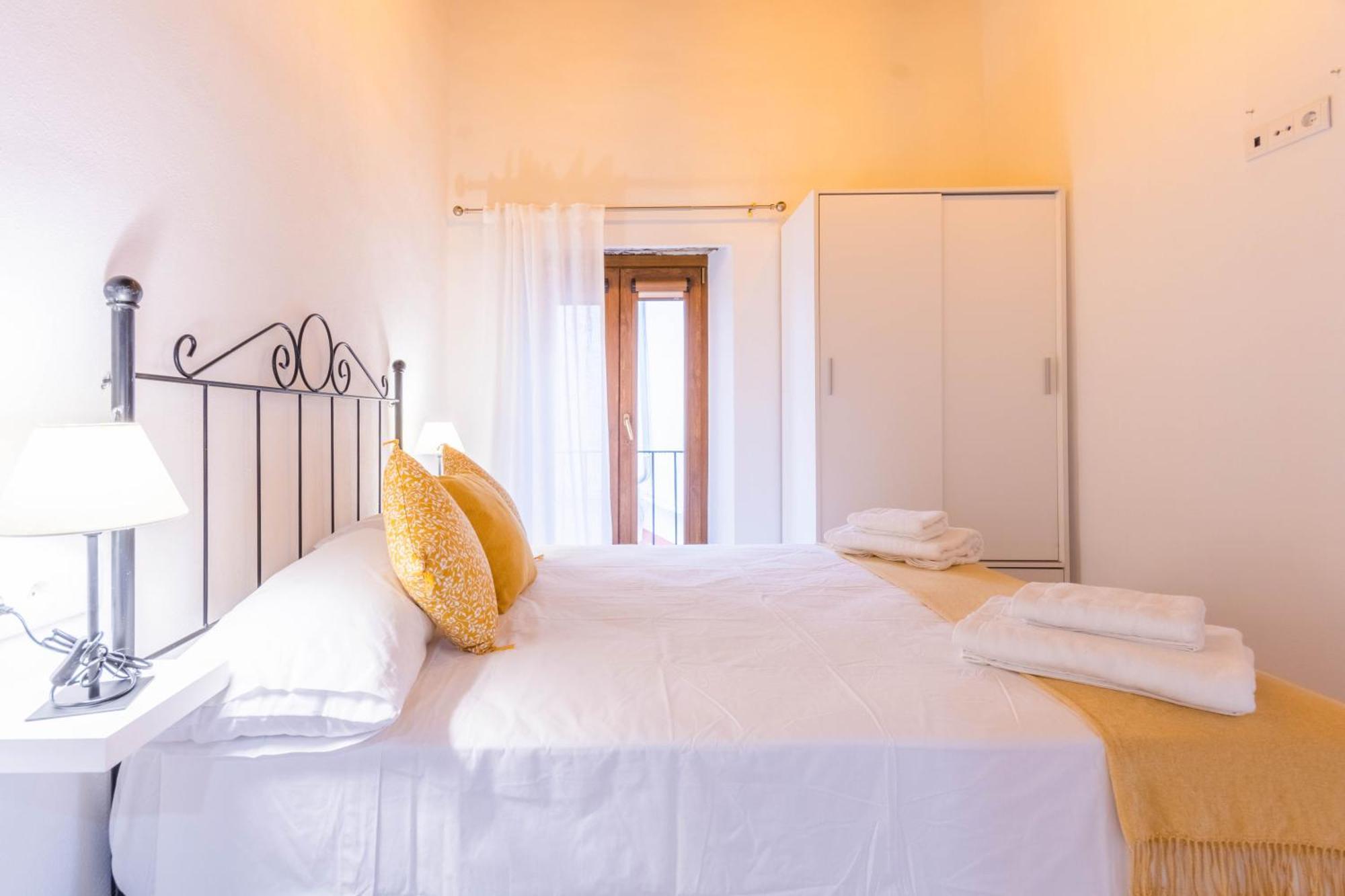 Apartamentos Miguel De Cervantes Centro Кордова Экстерьер фото